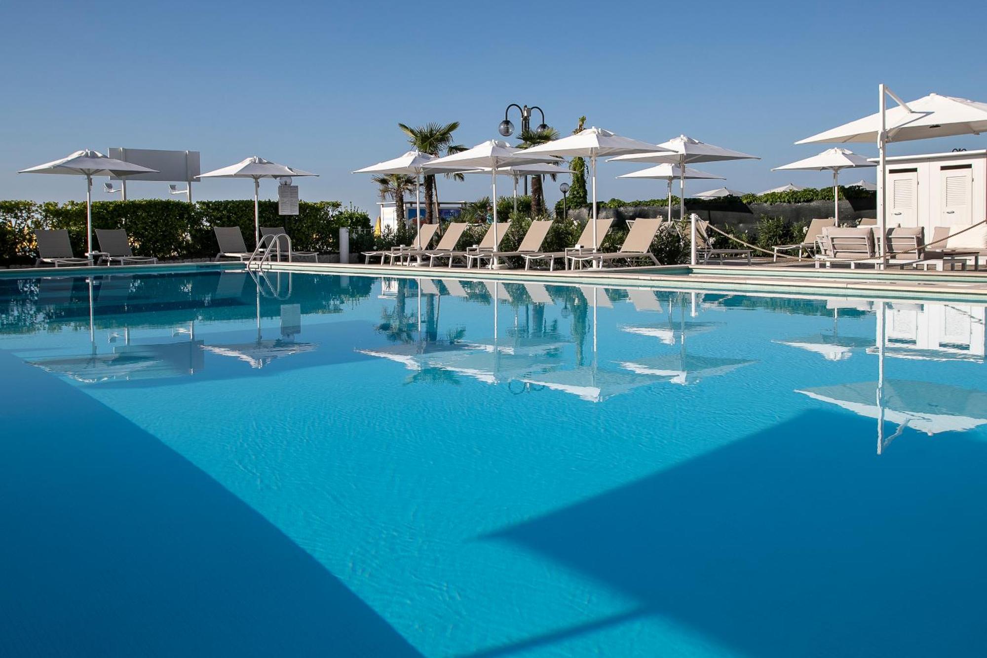 Hotel Imperial Palace Lido di Jesolo Exterior photo